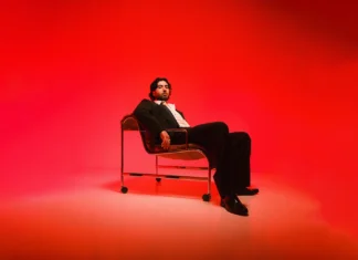 Aden Foyer’s Heartfelt Christmas Song: «Christmas Reminds Me» Aden Foyer