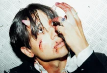 Exploring Varas’ New Single «Bär Mig Ut»: A Journey Through Indie Rock Varas Photo by Lamia Karic - Studio Förgätmigej