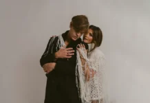 Viktor Norén and Carola Häggkvist Spreading Holiday Joy with «Stjärnorna Lyser För Oss» Viktor Norén & Carola - Photo by Alexander Collin