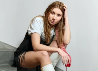 Elevate Your Dance Experience with the New Trance Remix of «Mannat» Ella Marie