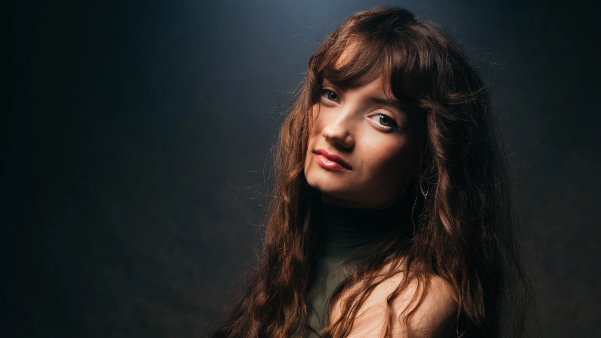 Nomi Tales - Photo by Lukas Meijer