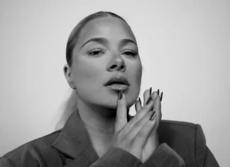 Sissal: Denmark’s Rising Star Ready for Eurovision Glory Sissal - Photo by Anne Sofie Pathuel - DR TV Denmark