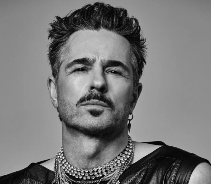 Peter Jöback - Photo by Magnus Ragnvid